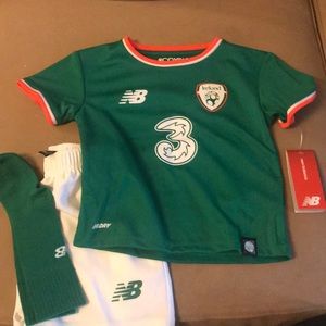 new balance Irish Rugby kit- new with tags!